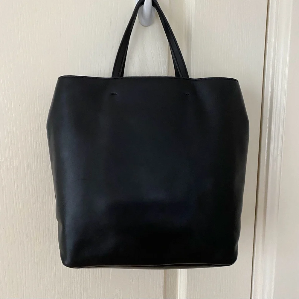 $398 Tory Burch Fleming Black Lambskin Leather Gold Star Studs Satchel Tote Bag